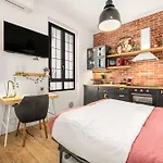 Exclusive Design Apartment